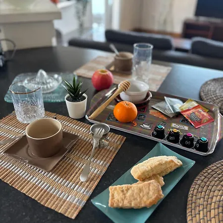 Apartmán Balcon Sur La Climatise Deux Plages Commerces Et Parking Gratuit Au Pied De L Immeuble *