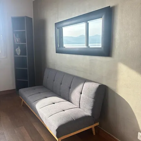 Balcon Sur La Climatise Deux Plages Commerces Et Parking Gratuit Au Pied De L Immeuble *